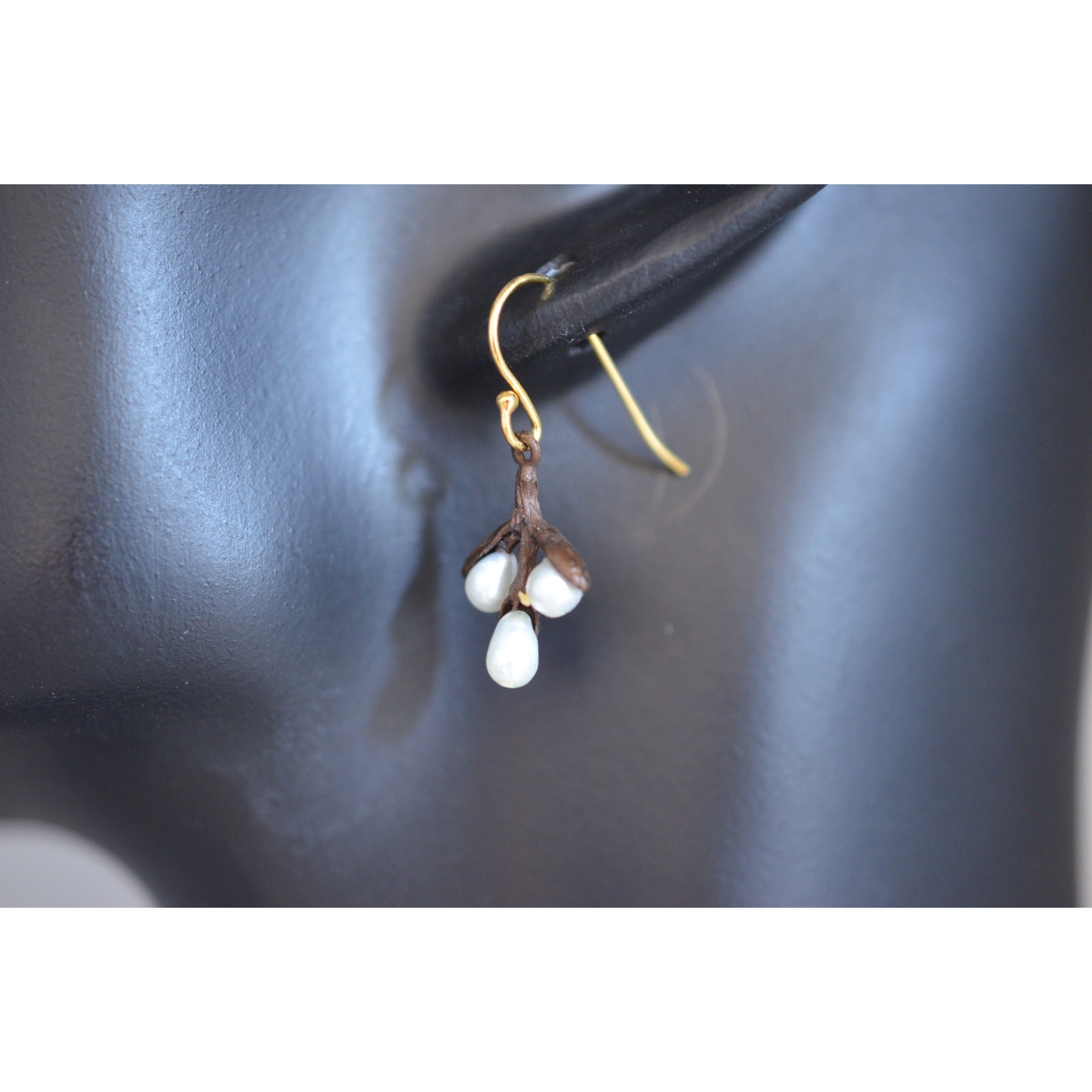 Michael Michaud Willow Wire Earrings W/Pearls